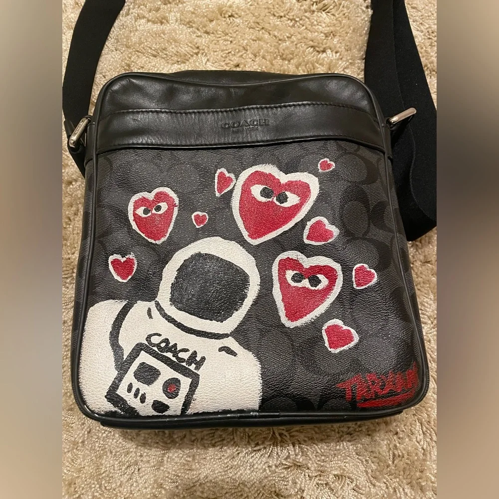 Coach Shoulder Bag - Black Red White - Y2k Shoulder Pouch - Unisex Carry-On Bag - Picture 5 of 7